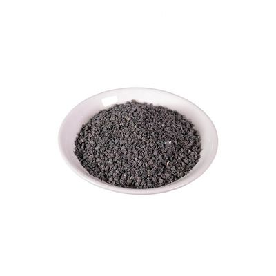 Bruin aluminiumoxidepoeder met een massa-dichtheid van 2,0-2,5 g/cm3 en een CaO-gehalte van 0,1%