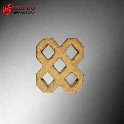 230x114x65mm Checker vuurvaste baksteen met een CaO-gehalte van 0,34% en hittebestendigheid