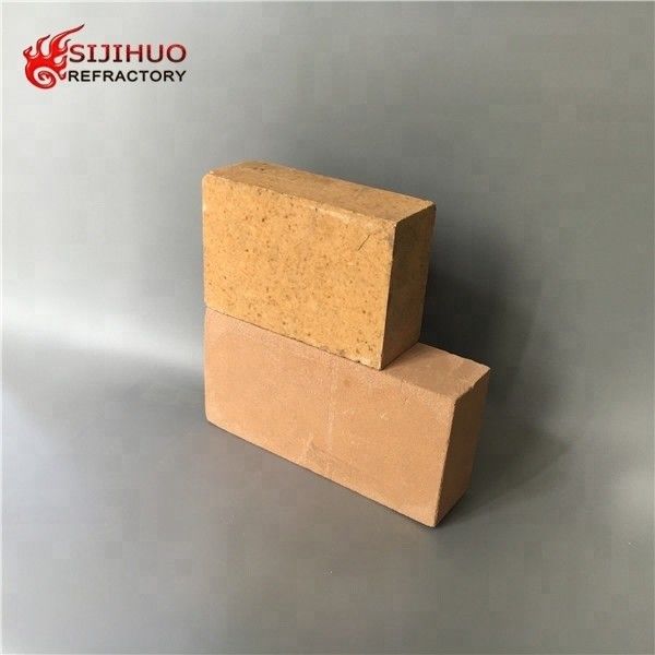 Aluminiumblokklei Lichte warmte-isolatie brandsteen met een bulkdichtheid van 0,6-0,8 g/cm3